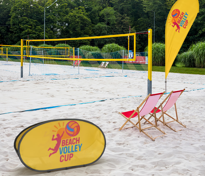 Bien agencer l’espace avec des systèmes publicitaires sur la plage